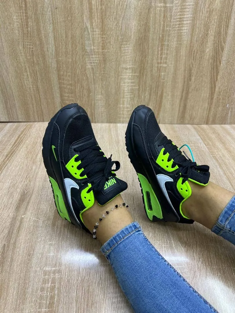 Nike Air Max 90 noire et vert fluo